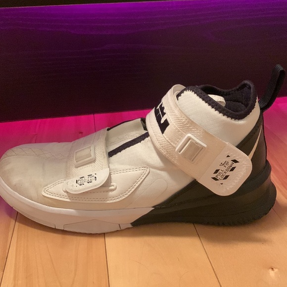 Nike Lebron Soldier 13 TB - Picture 4 of 4